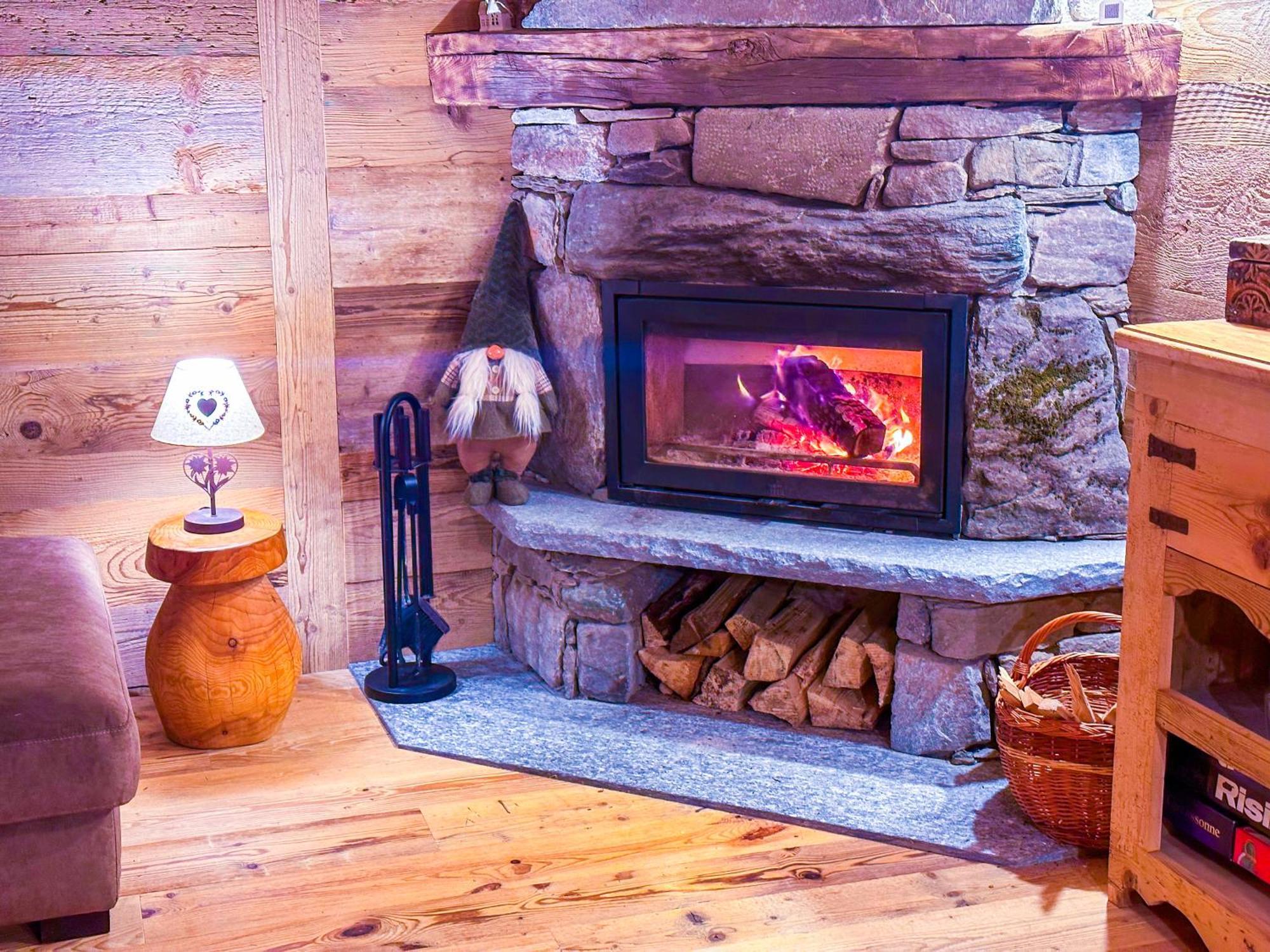 Joivy Modern Family Chalet With Stunning Mountain Views Champoluc Esterno foto