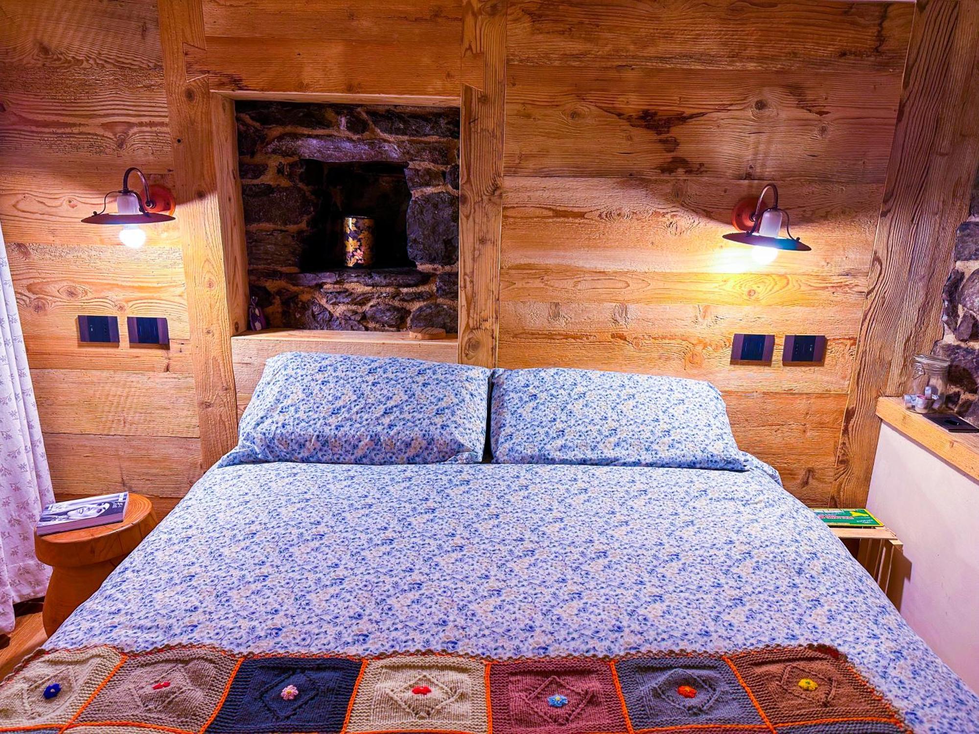 Joivy Modern Family Chalet With Stunning Mountain Views Champoluc Esterno foto